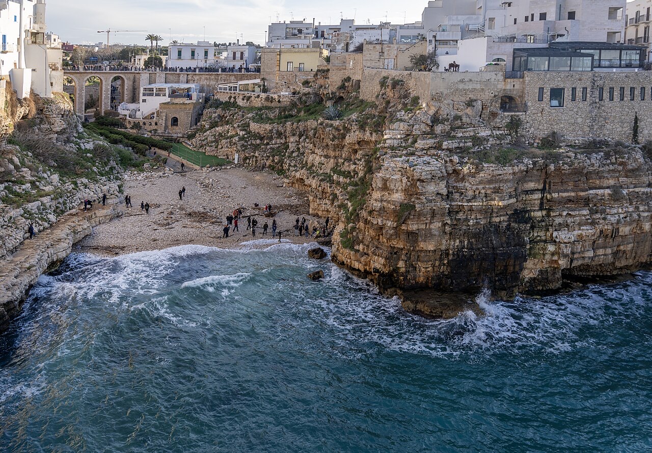 Polignano a Mare, Lama Monachile